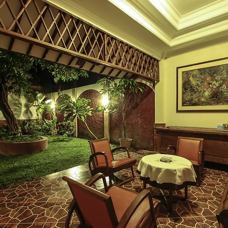 Griya Langen Guesthouse Yogyakarta Exterior foto