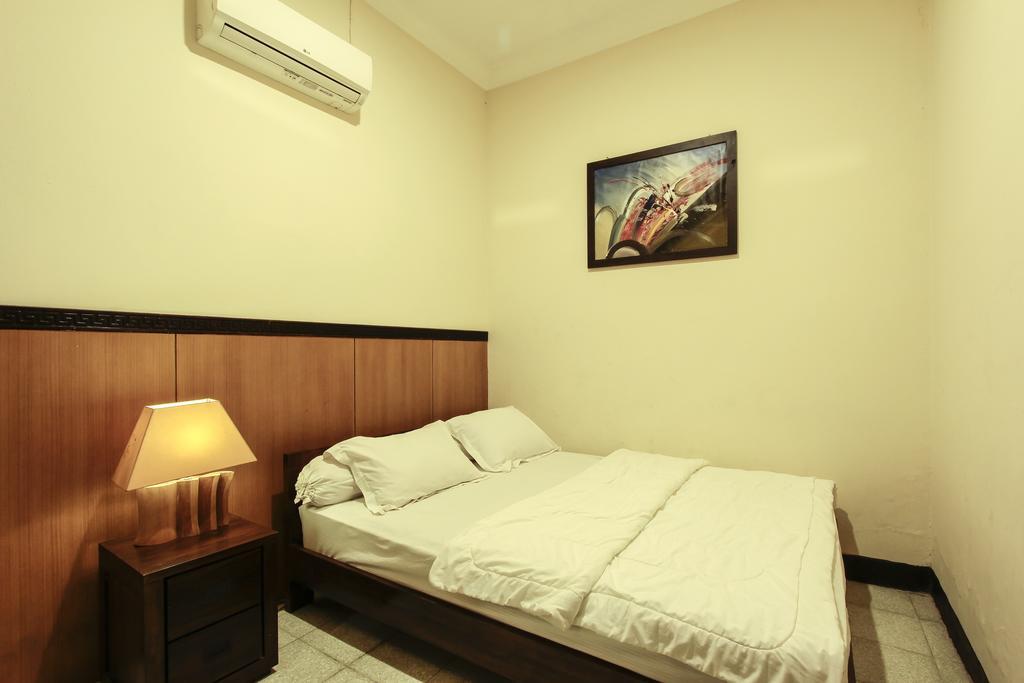 Griya Langen Guesthouse Yogyakarta Exterior foto
